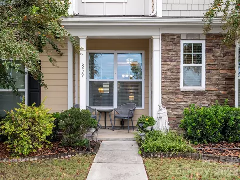 Exterior - 859 Pennington Dr, Lancaster, SC 29720 photo 2 of 4