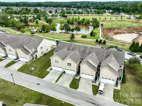 View/Area - 859 Pennington Dr, Lancaster, SC 29720 photo 4 of 5