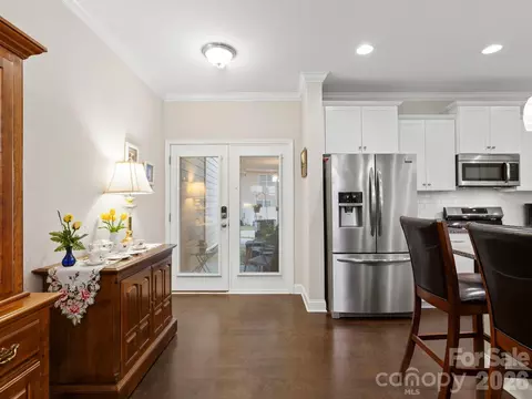Entry Way - 859 Pennington Dr, Lancaster, SC 29720 photo 2 of 3