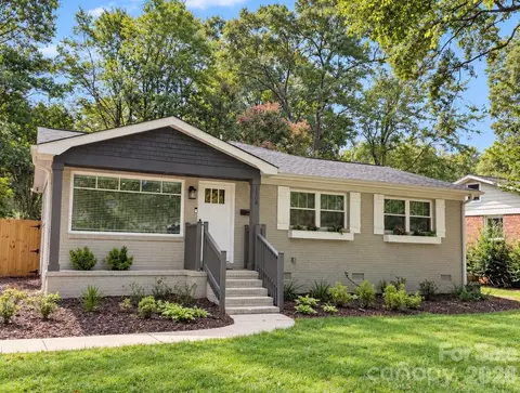 1208 Tarrington Ave, Charlotte, NC 28205