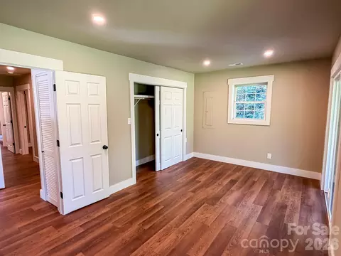 Bedroom - 283 Robin Dr, Marion, NC 28752 photo 3 of 5