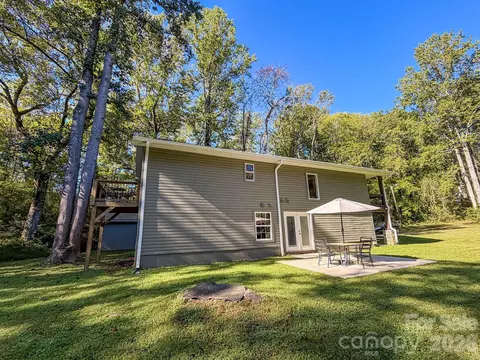 Exterior - 283 Robin Dr, Marion, NC 28752 photo 9 of 10