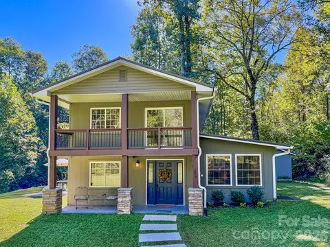 Exterior - 283 Robin Dr, Marion, NC 28752 photo 4 of 10