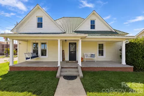 Exterior - 322 E Main St, Maiden, NC 28650 photo 2 of 8