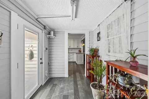 Entry Way - 322 E Main St, Maiden, NC 28650 photo 1 of 3