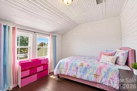 Bedroom - 322 E Main St, Maiden, NC 28650 photo 3 of 4