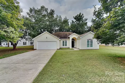 5611 Timbertop Ln, Charlotte, NC 28215