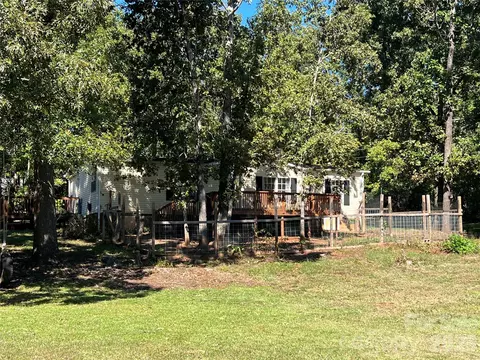 144 Skyview Ave, Forest City, NC 28043