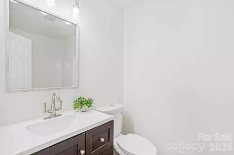 Bath - 2199 Pacer Rd, Lancaster, SC 29720 photo 2 of 3