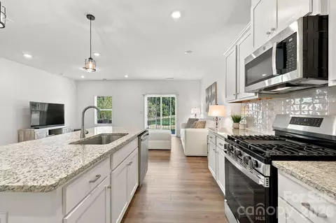 Kitchen - 759 Kitfox Nw Dr NW, Concord, NC 28027 photo 3 of 4