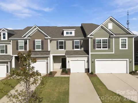 759 Kitfox Nw Dr NW, Concord, NC 28027