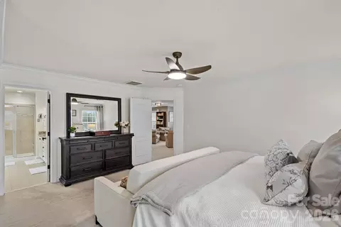 Bedroom - 2071 Feldspar Dr, Davidson, NC 28036 photo 4 of 6