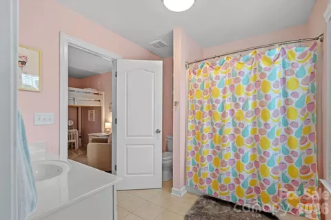 Bath - 2071 Feldspar Dr, Davidson, NC 28036 photo 5 of 6