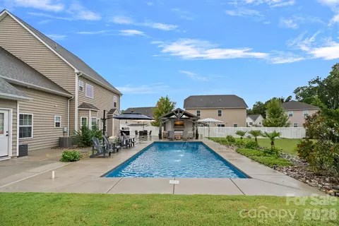 Exterior - 2071 Feldspar Dr, Davidson, NC 28036 photo 7 of 7