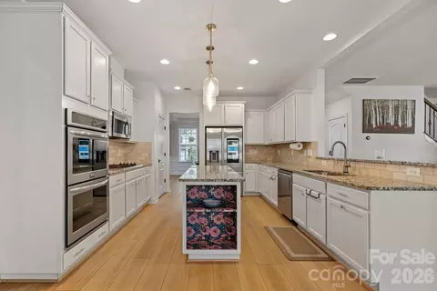 Kitchen - 2071 Feldspar Dr, Davidson, NC 28036 photo 2 of 4