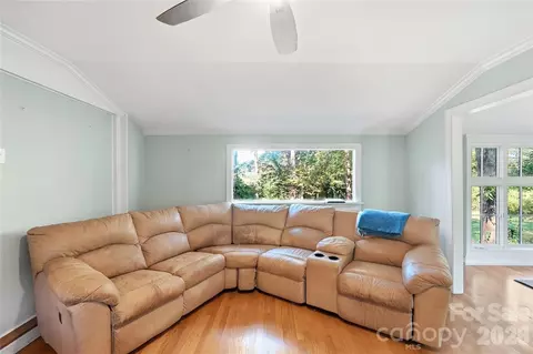 Living - 807 218 E Hwy E, Monroe, NC 28110 photo 1 of 1