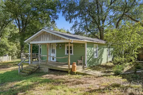 Exterior - 807 218 E Hwy E, Monroe, NC 28110 photo 11 of 16