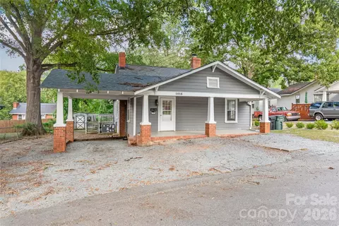 Exterior - 1015 Elm St, Monroe, NC 28112 photo 1 of 2