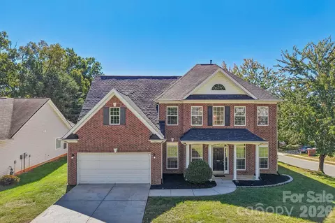 8645 Ridgeline Ln, Charlotte, NC 28269