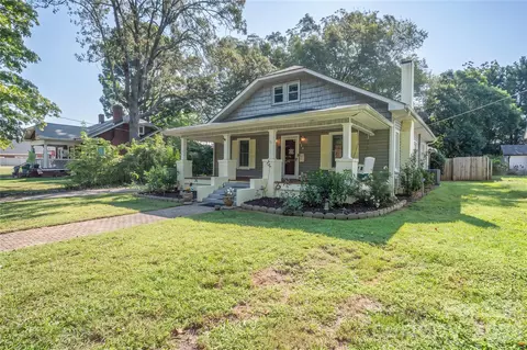 826 Davie Ave, Statesville, NC 28677