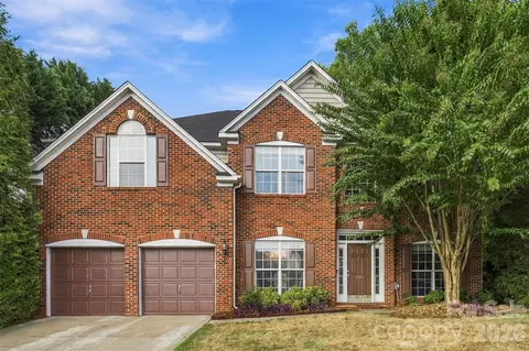 1909 Oroville Ct, Charlotte, NC 28214