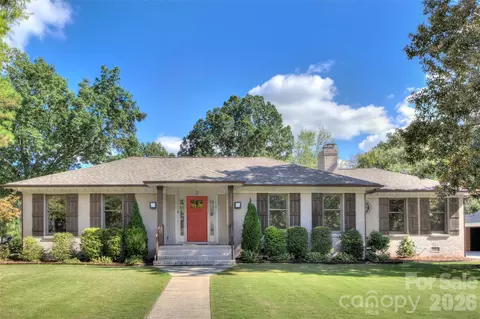 1230 Redcoat Dr, Charlotte, NC 28211