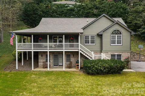 2375 Crymes Cove Rd, Waynesville, NC 28786
