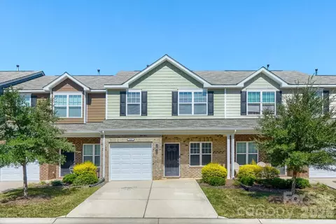 5008 Spring Arbor Ln, Charlotte, NC 28213