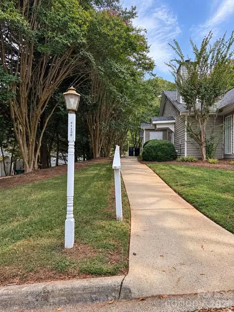 Exterior - 21160 Cold Spring Ln, Cornelius, NC 28031 photo 2 of 5