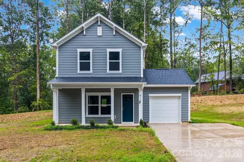 610 W Lewis St, Dallas, NC 28034