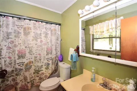 Bath - 39 Maynard Rd, Candler, NC 28715 photo 1 of 2