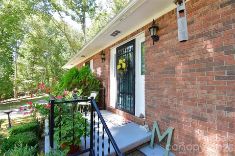 Exterior - 39 Maynard Rd, Candler, NC 28715 photo 5 of 20