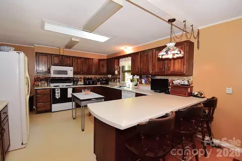 Kitchen - 39 Maynard Rd, Candler, NC 28715 photo 1 of 3