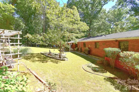 Exterior - 39 Maynard Rd, Candler, NC 28715 photo 10 of 20