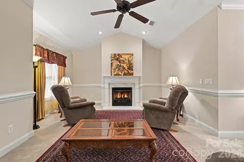 Living - 808 3rd Ne St NE, Conover, NC 28613 photo 1 of 3