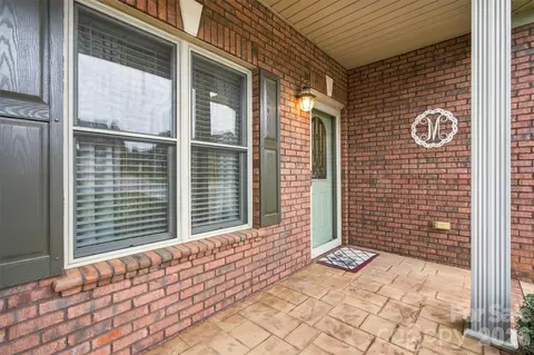 Exterior - 808 3rd Ne St NE, Conover, NC 28613 photo 1 of 4