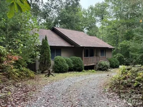 Exterior - 20 Pheasant Run Rd, Brevard, NC 28712 photo 1 of 6