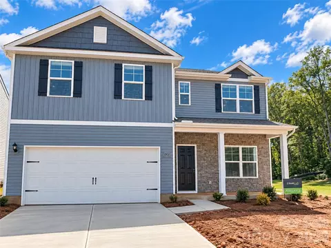 8908 Sawyer Run Ct, Charlotte, NC 28215