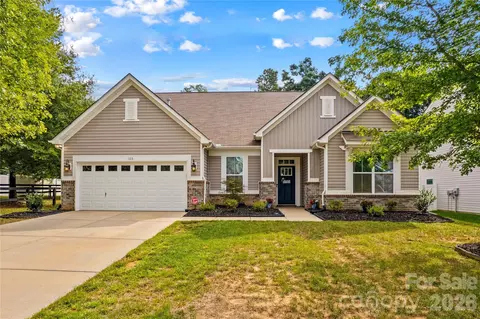 111 Paradise Hills Cir, Mooresville, NC 28115