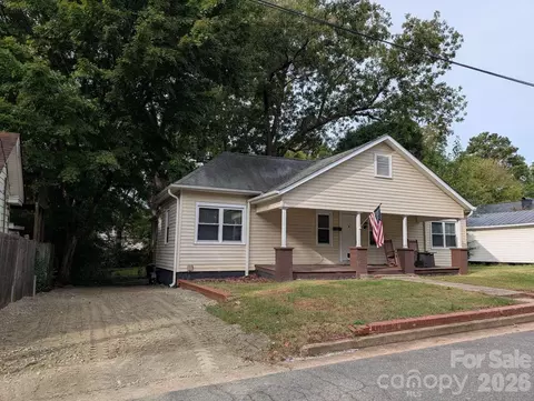 327 Aycock Ne St NE, Concord, NC 28025