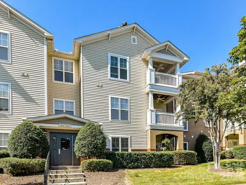 9031 Mcdowell Creek Ct, Cornelius, NC 28031