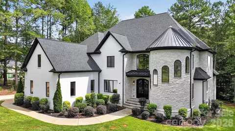 937 Fern Hill Rd, Mooresville, NC 28117