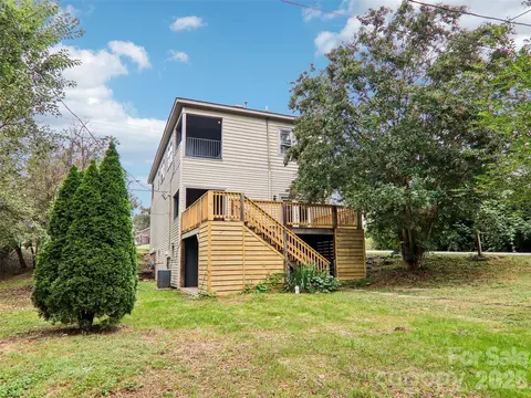 513 Fairview Rd, Asheville, NC 28803