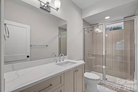 Bath - 705 N Main St, Davidson, NC 28036 photo 5 of 5
