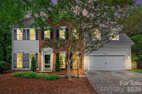 1372 Yorkshire Nw Pl NW, Concord, NC 28027