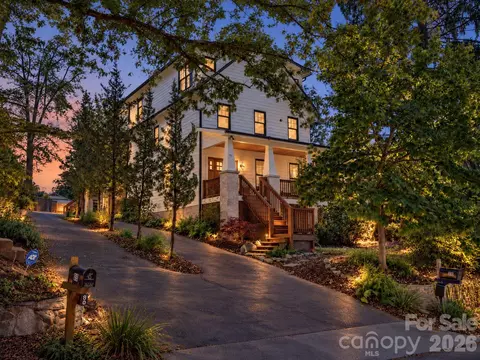 92 Rumbough Pl, Asheville, NC 28806