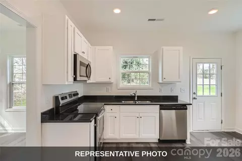 706 6th St, Spencer, NC 28159 photo 2