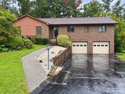 Exterior - 6 Daniel Dr, Fletcher, NC 28732 photo 2 of 6