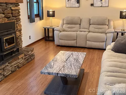 Living - 6 Daniel Dr, Fletcher, NC 28732 photo 2 of 2