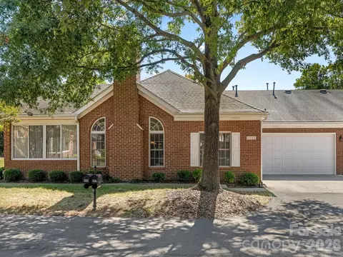 11345 Olde Turnbury Ct, Charlotte, NC 28277